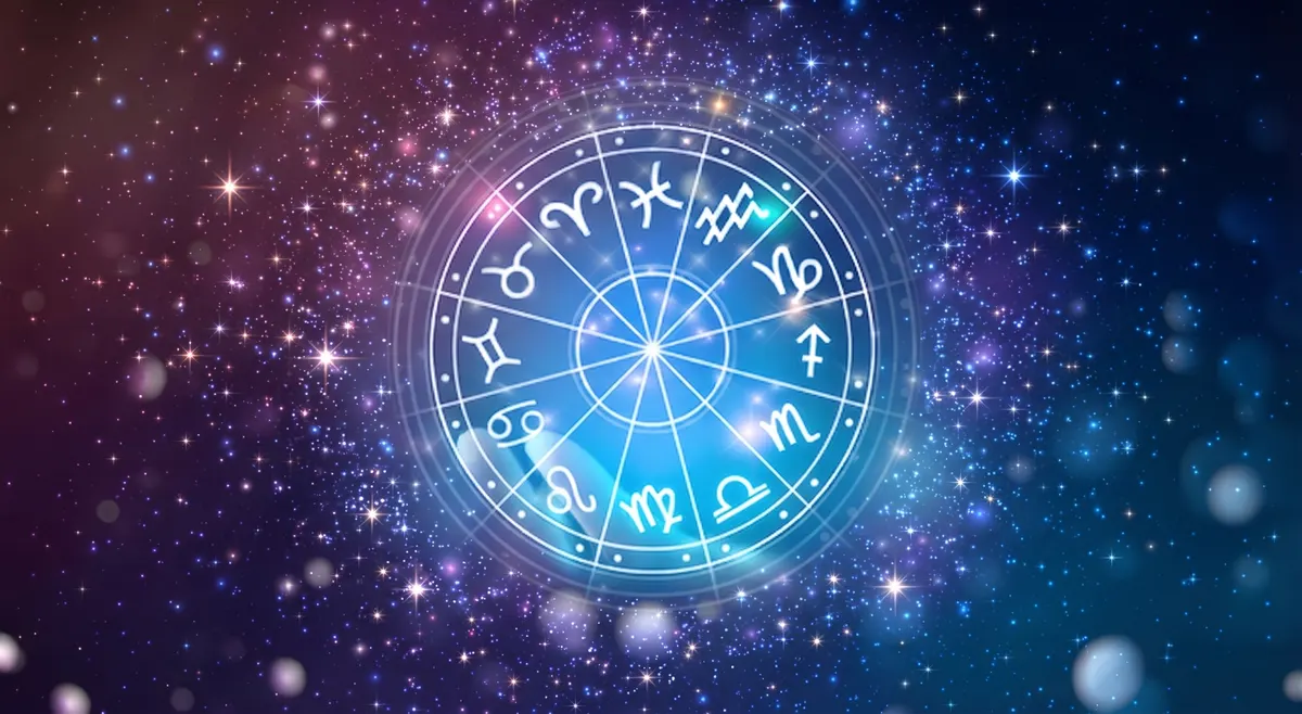 Oroscopo e cartomanzia: due strumenti diversi per leggere il proprio futuro